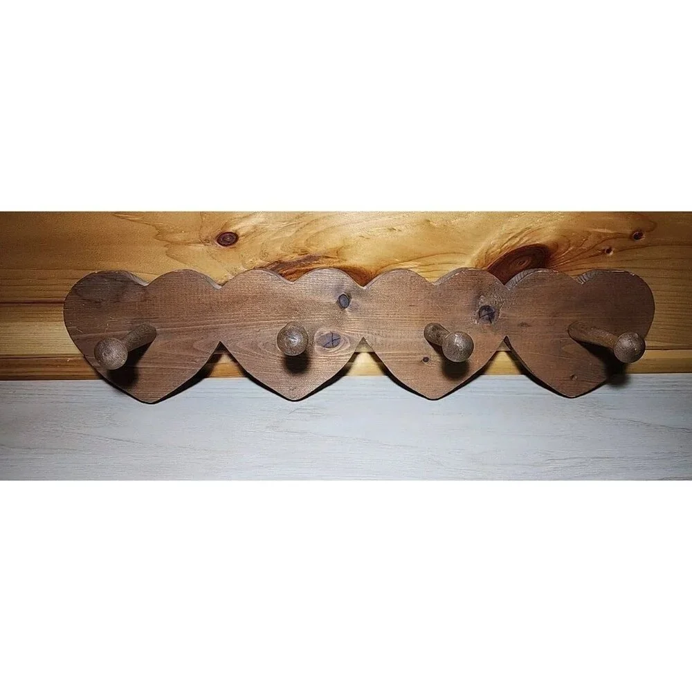 Vintage 80s Heart Shaped Wood Small 4 Peg Wall Coat/Key Hanger/Leash/Scarf
